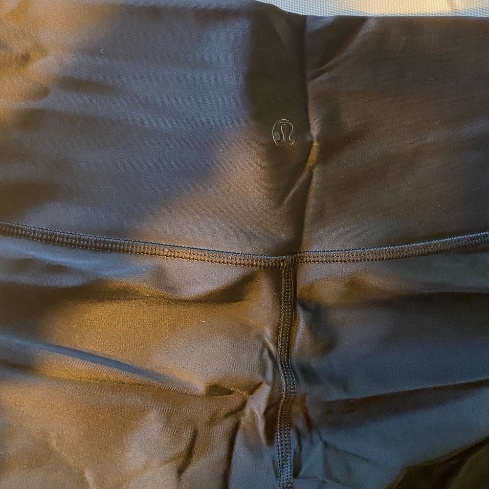 LULULEMON TechMesh ** Discontinued ** Wunder Under - Picture 5 of 11